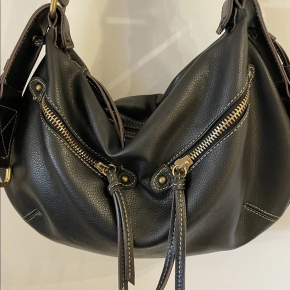 Nine West Handbag Brownish/Black Medium Size Fringed Bag w/Brass Hardware. - Picture 4 of 12